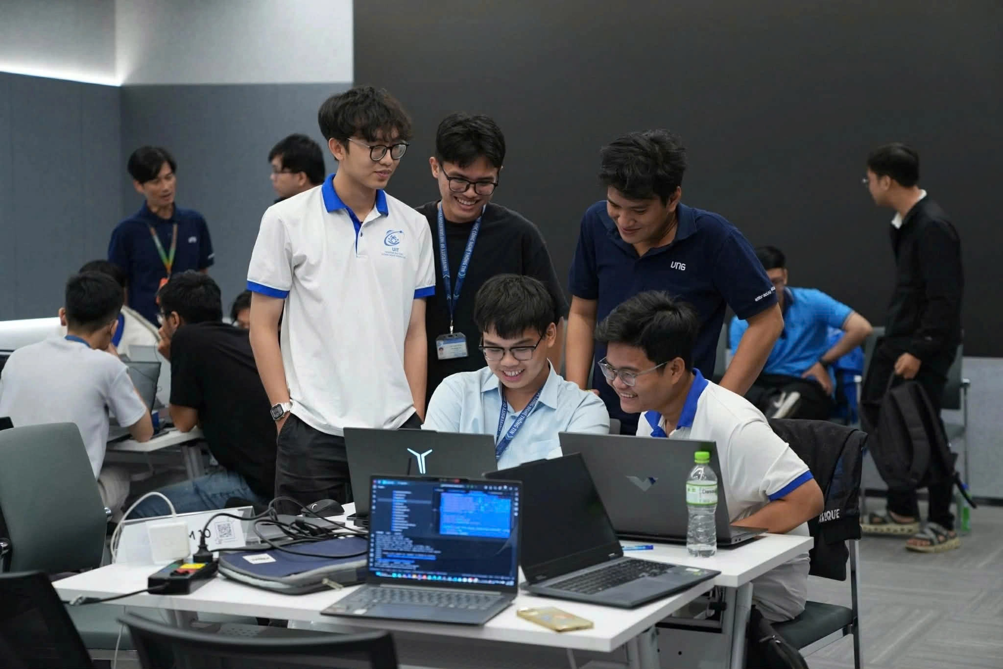 Đưa giảng đường vào doanh nghiệp: Trường ĐH Công nghệ thông tin lần đầu triển khai dự án đồng đào tạo cùng VNG